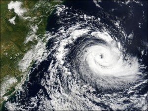 Tornado en costas brasileras, abril 2004